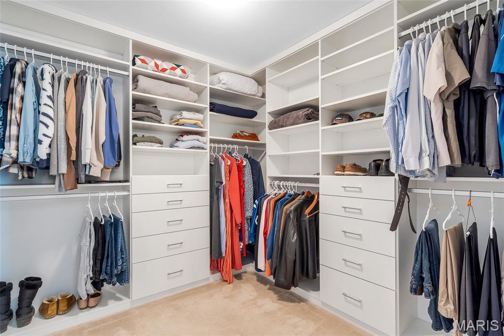 910 Ellis Park Drive