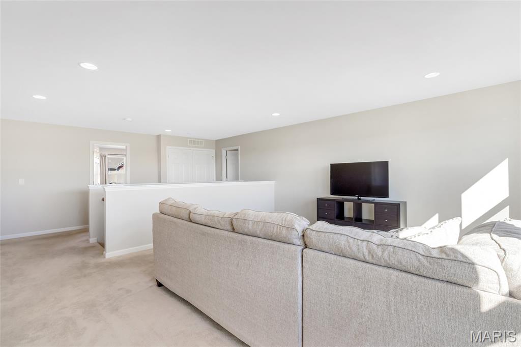 910 Ellis Park Drive