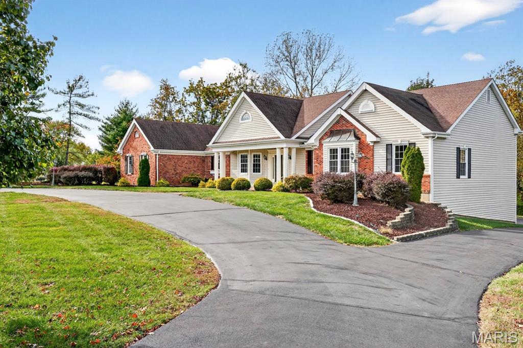 2102 Kehrs Ridge Drive