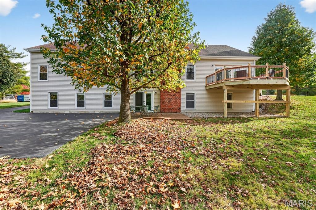 2102 Kehrs Ridge Drive