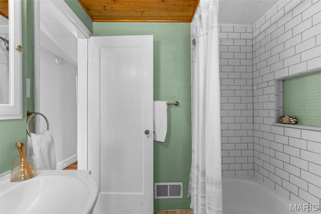 3935 McCausland Avenue