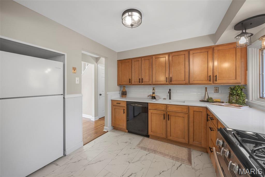 8728 Del Vista Drive
