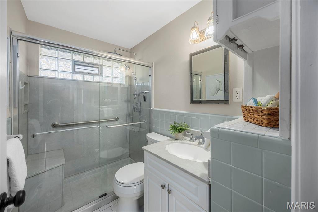 8728 Del Vista Drive