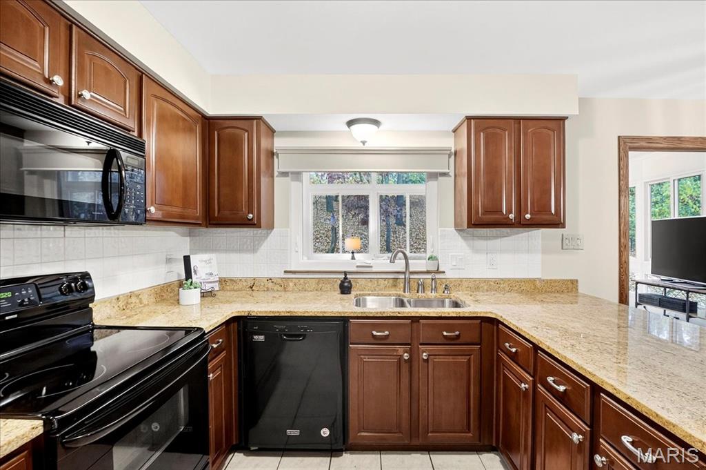 16559 Thunderhead Canyon Court