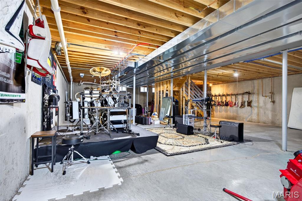 22 Fall Flower Court