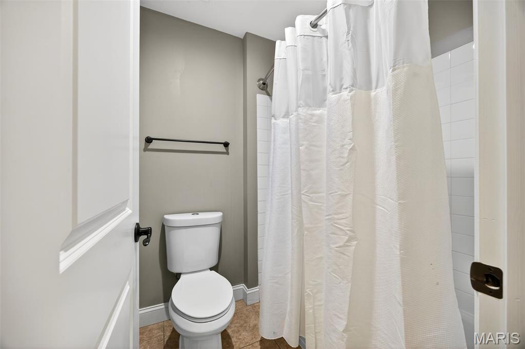 22 Fall Flower Court