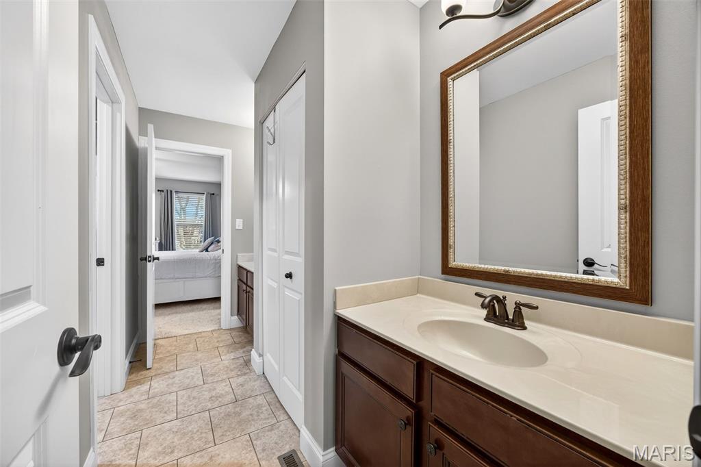 22 Fall Flower Court