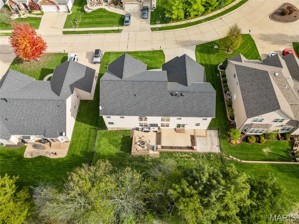 22 Fall Flower Court