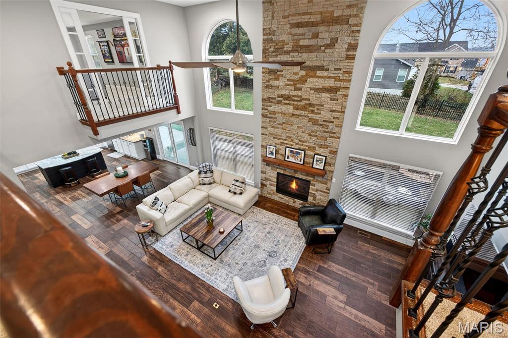 22 Fall Flower Court