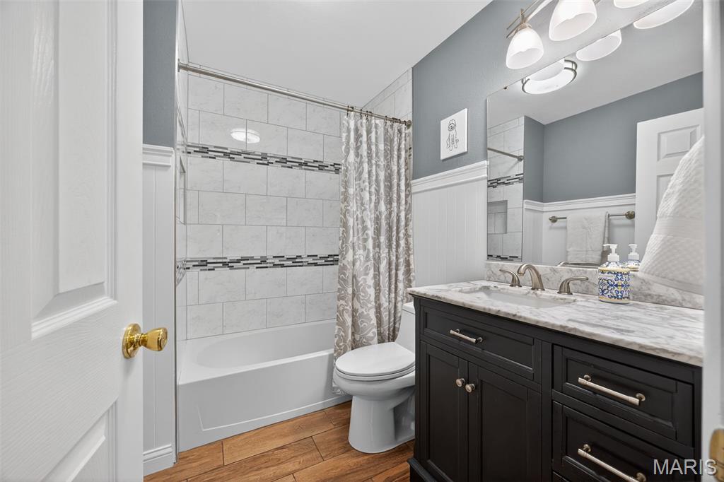 323 Oakleigh Woods Drive