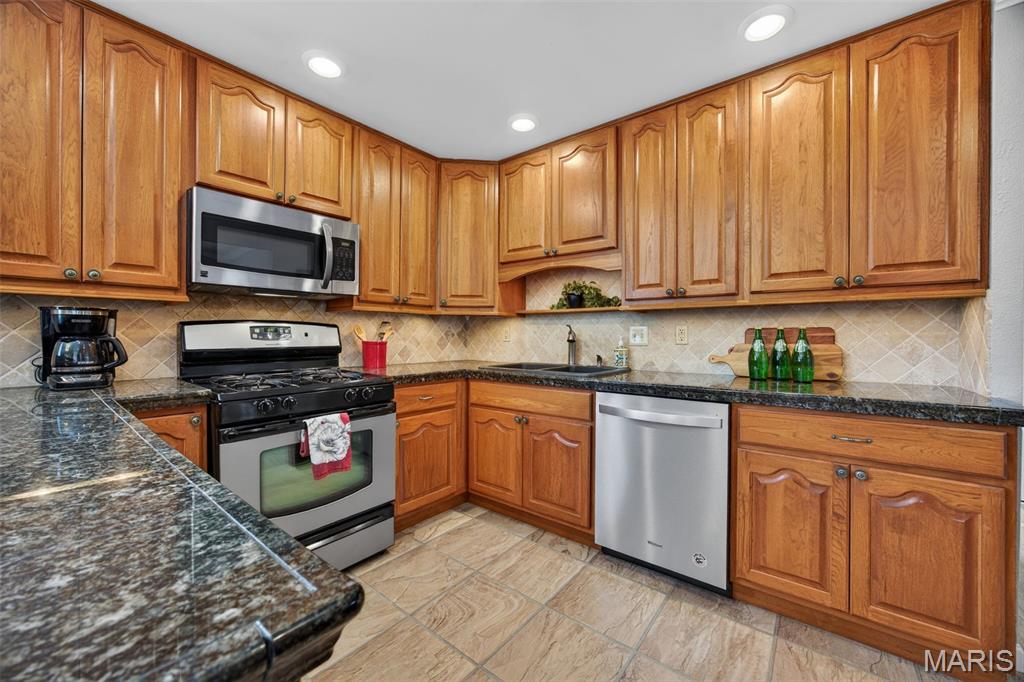 323 Oakleigh Woods Drive