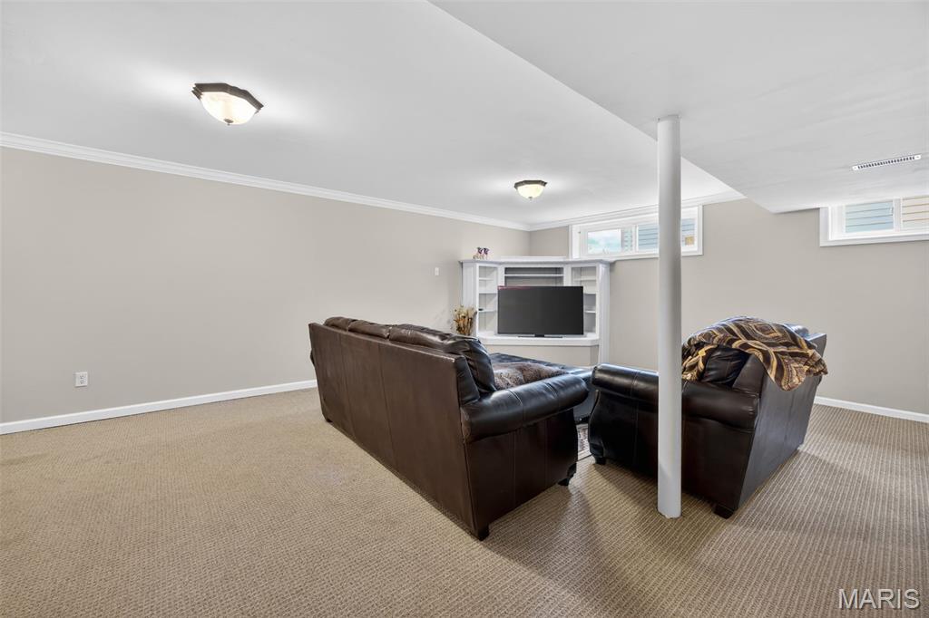 323 Oakleigh Woods Drive