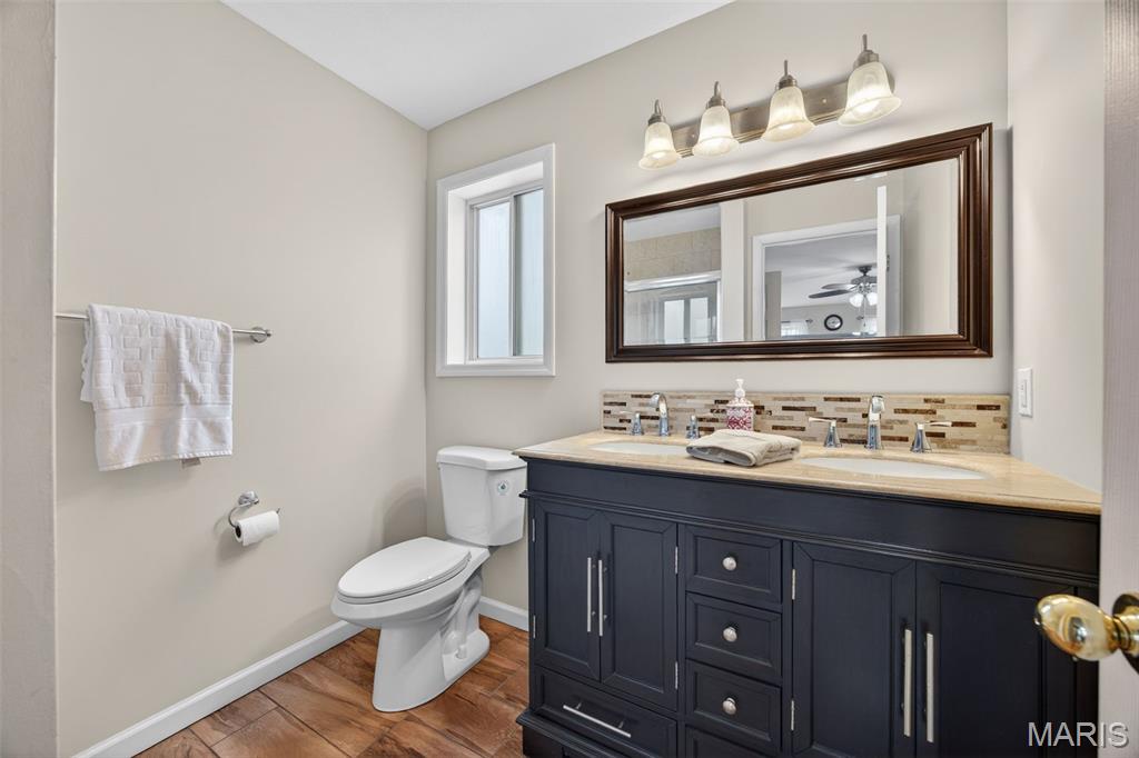 323 Oakleigh Woods Drive