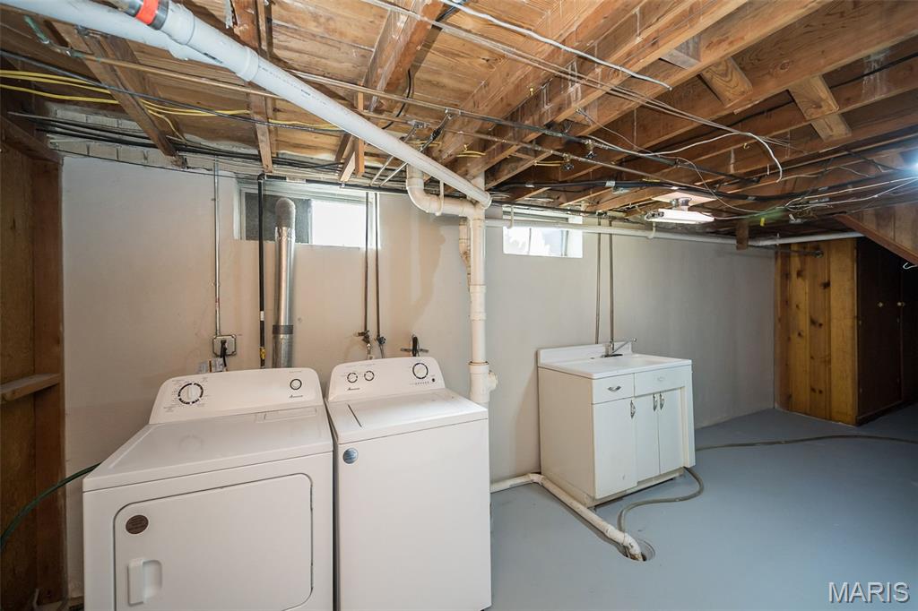 5937 Childress Avenue