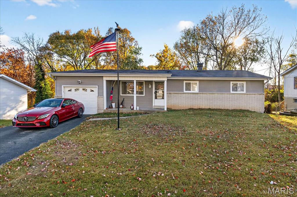 4316 Kings Acres Drive