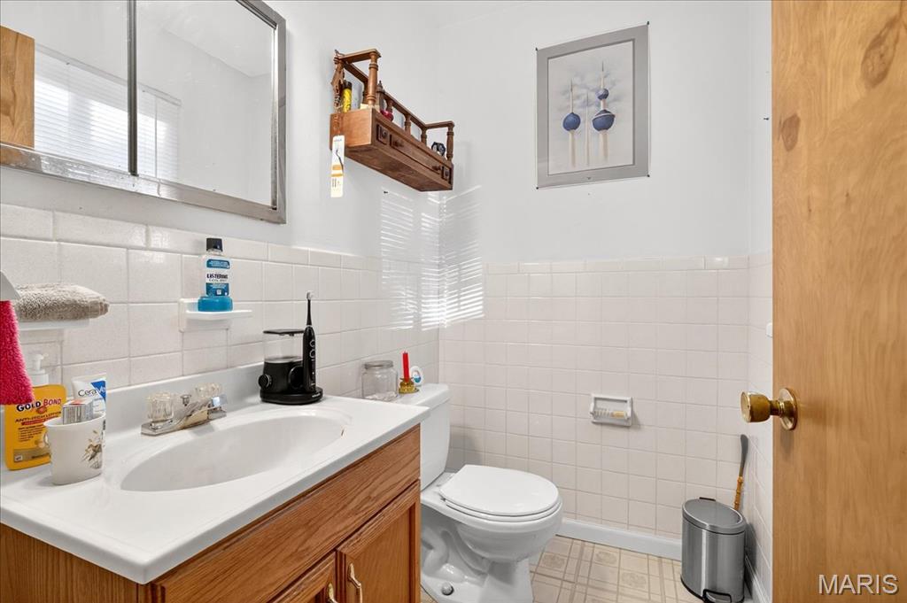 4316 Kings Acres Drive