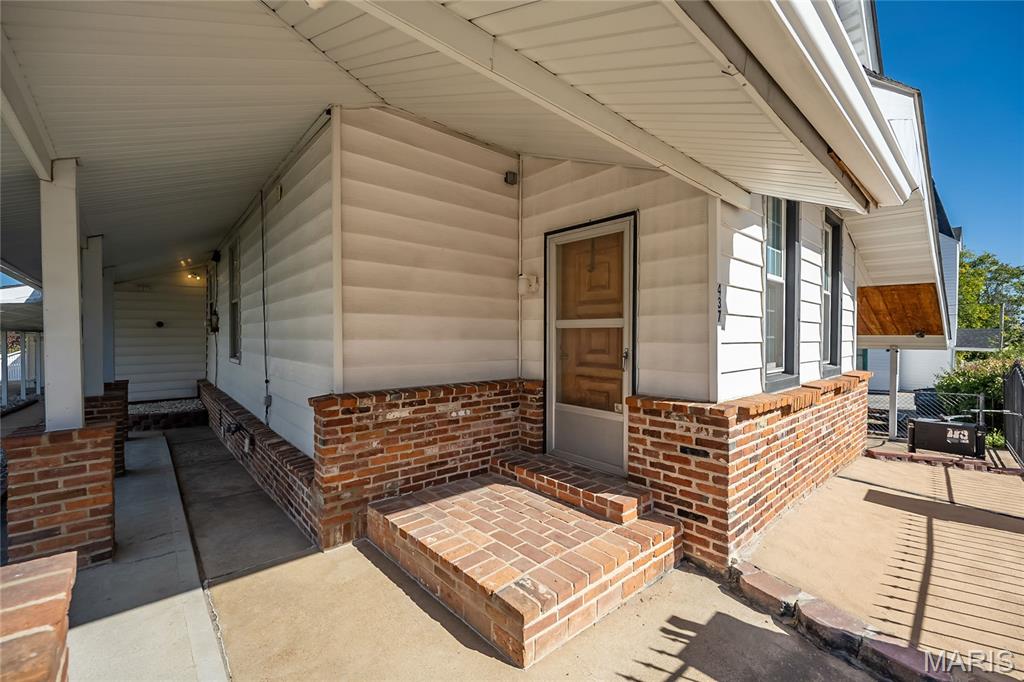 437 Hoffmeister Avenue