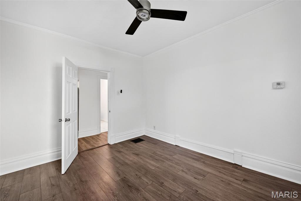 123 W Thornton Avenue