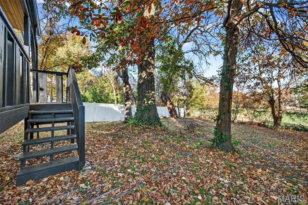 123 W Thornton Avenue