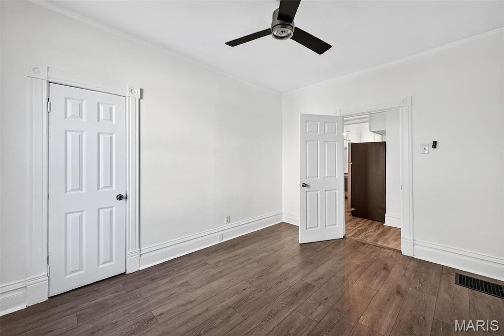 123 W Thornton Avenue