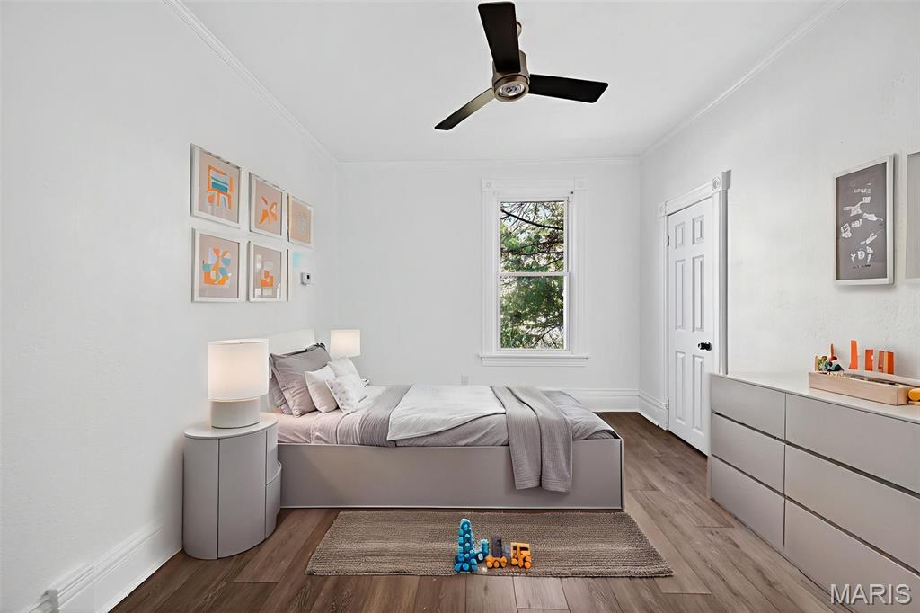 123 W Thornton Avenue