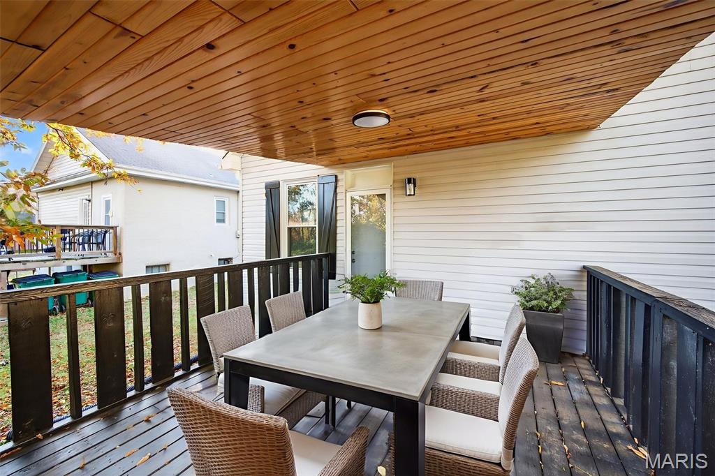 123 W Thornton Avenue