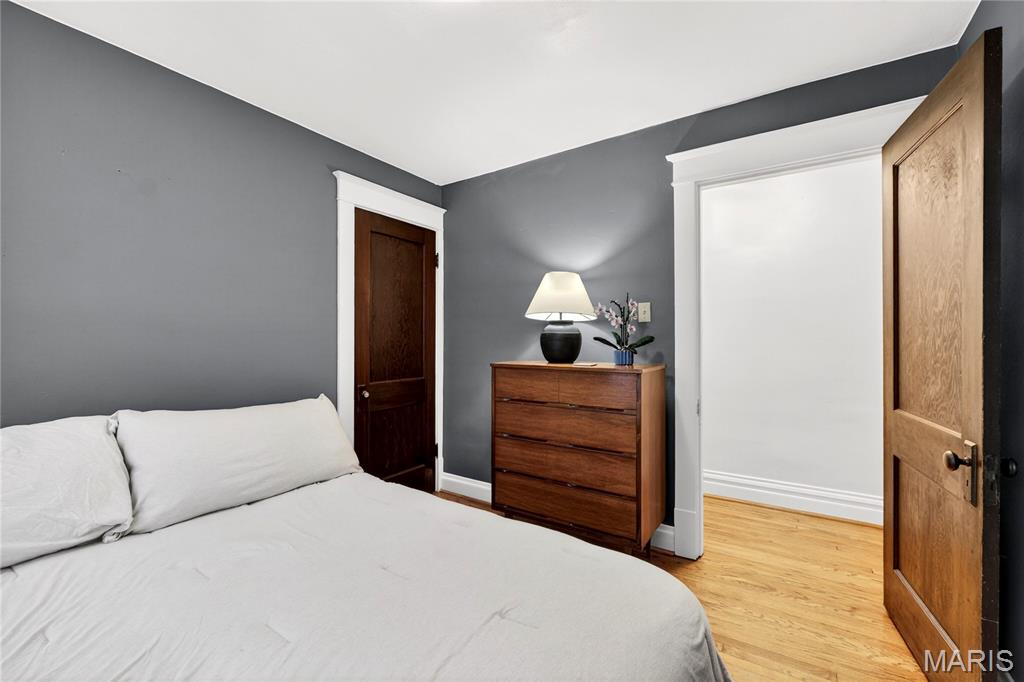 6038 Columbia Avenue