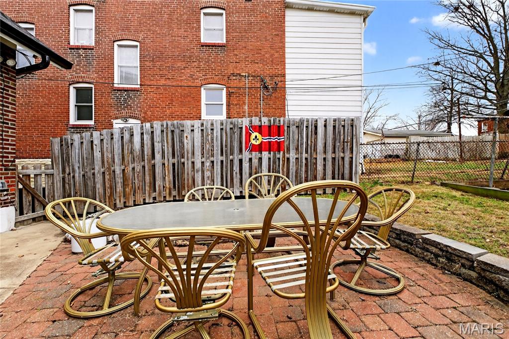 6038 Columbia Avenue