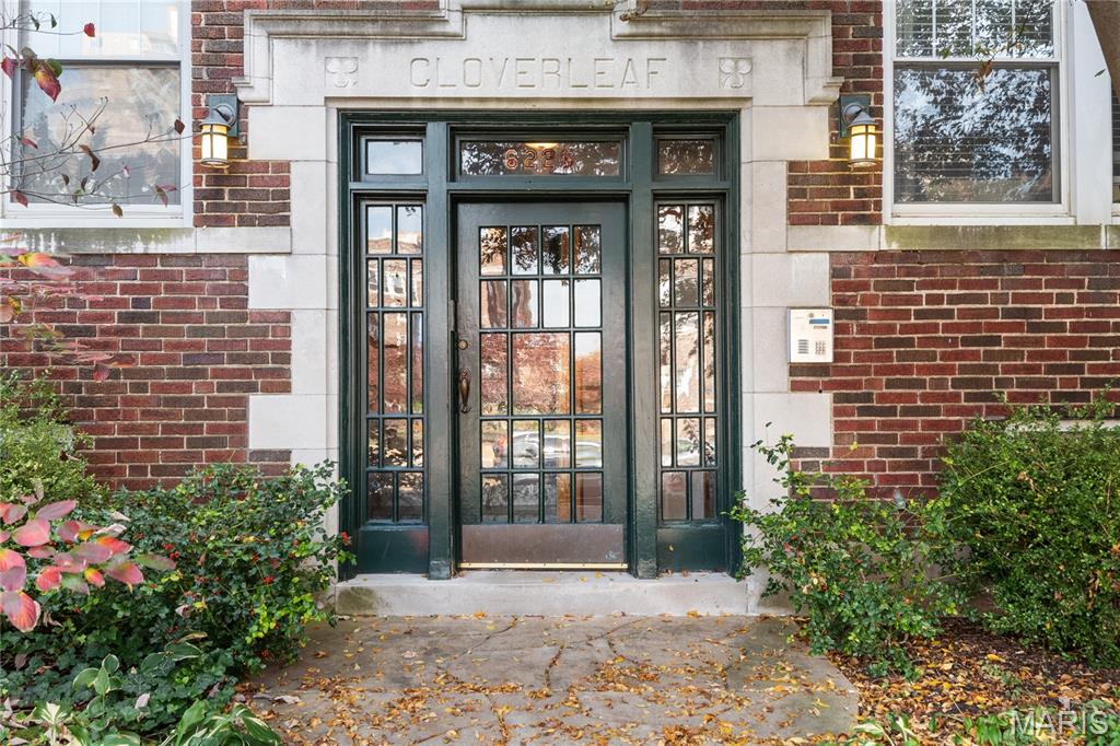 6226 Southwood Avenue Unit: 2E