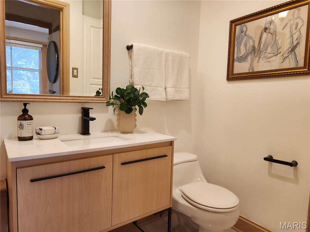 6226 Southwood Avenue Unit: 2E