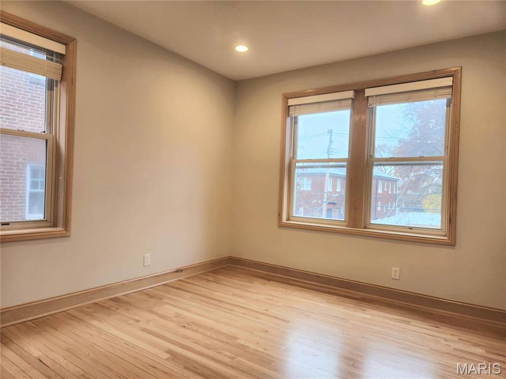 6226 Southwood Avenue Unit: 2E