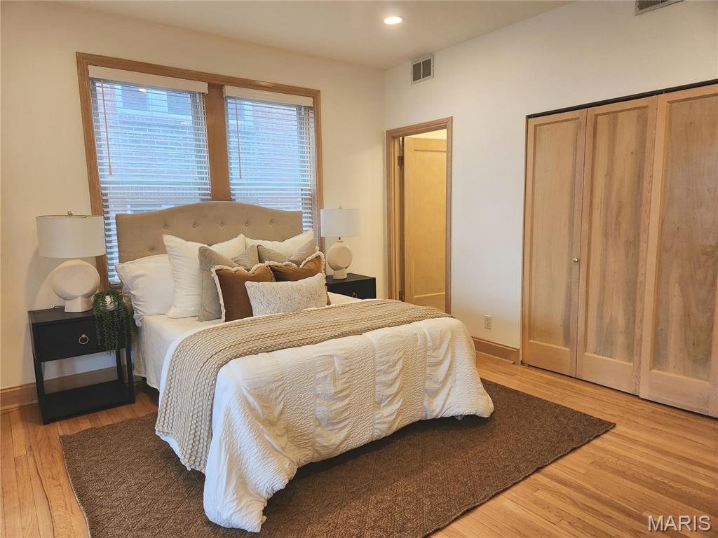 6226 Southwood Avenue Unit: 2E