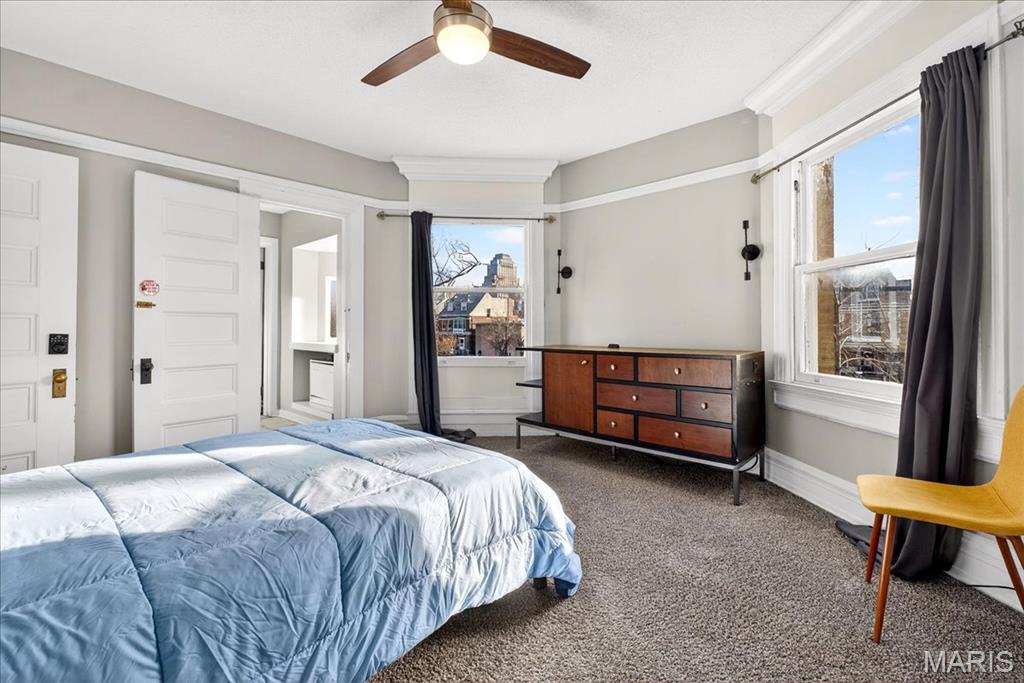 5103 Waterman Boulevard