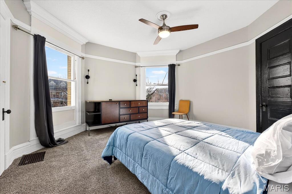 5103 Waterman Boulevard