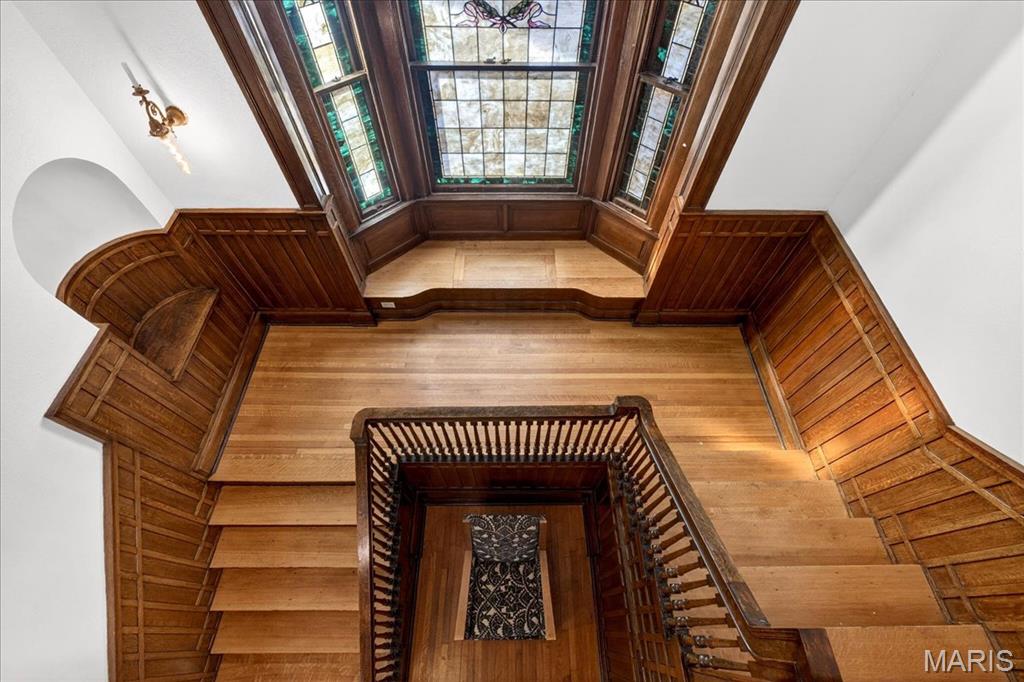 5103 Waterman Boulevard