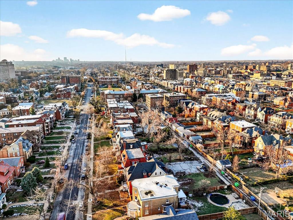 5103 Waterman Boulevard