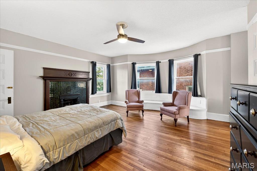 5103 Waterman Boulevard