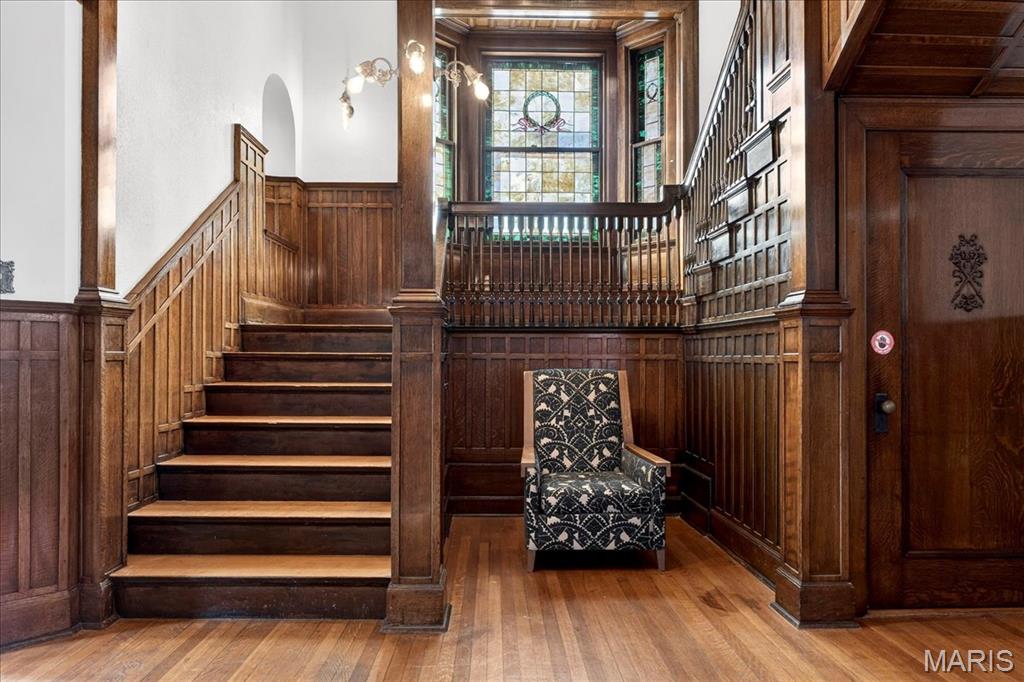 5103 Waterman Boulevard