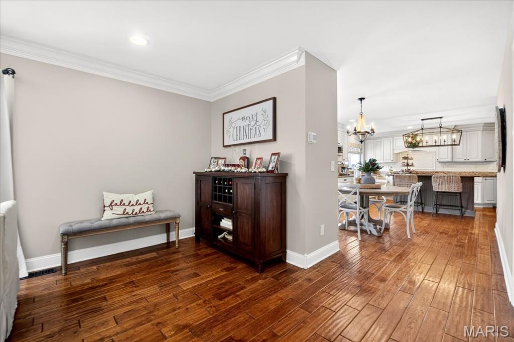 311 Beacon Point Lane