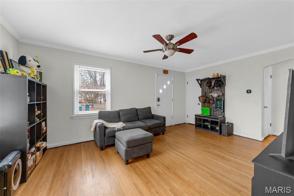 7044 Holly Hills Avenue