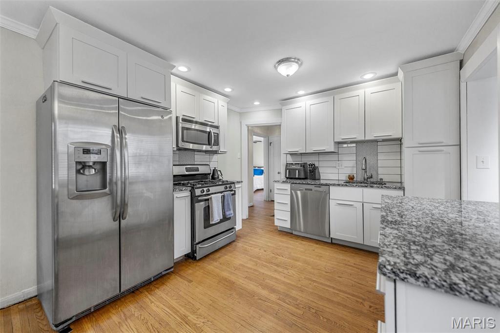 7044 Holly Hills Avenue