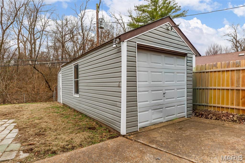 7044 Holly Hills Avenue