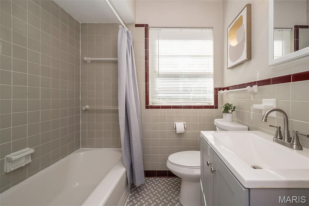 5937 Childress Avenue