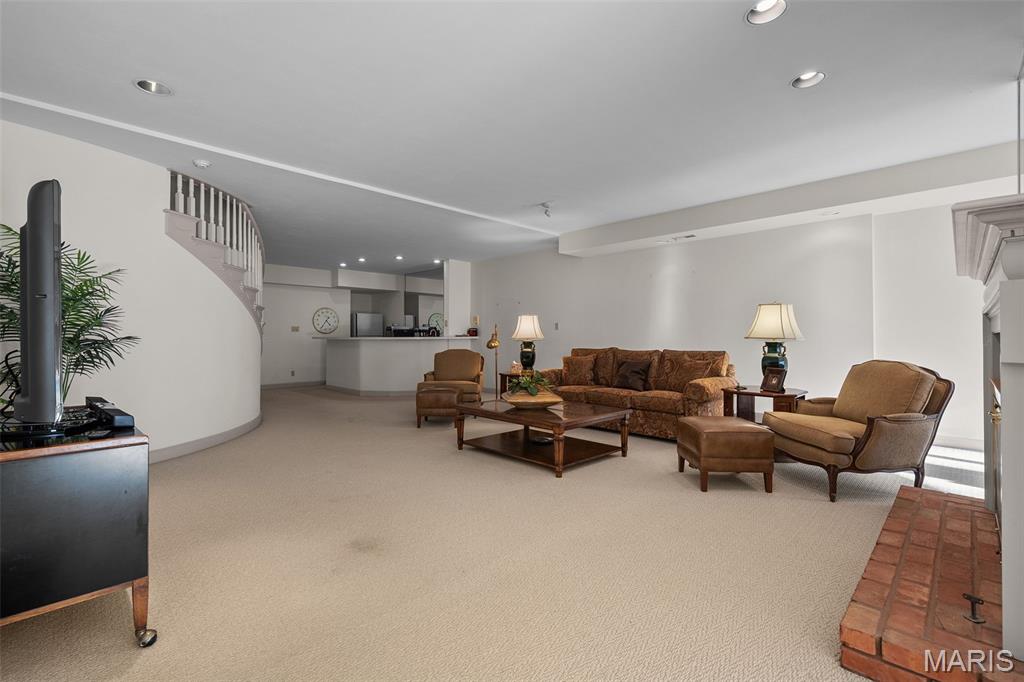 260 Carlyle Lake Drive