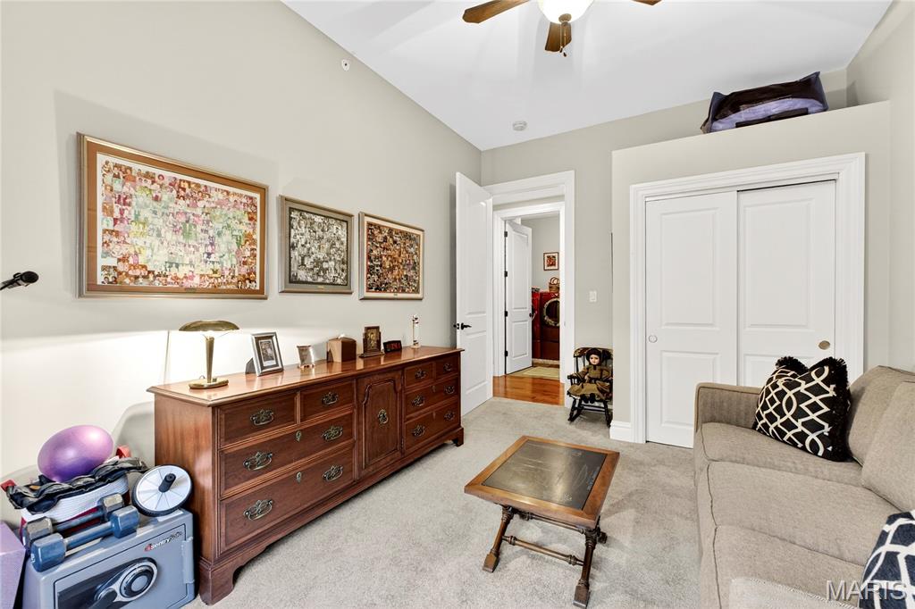 4411 McPherson Avenue Unit: 2