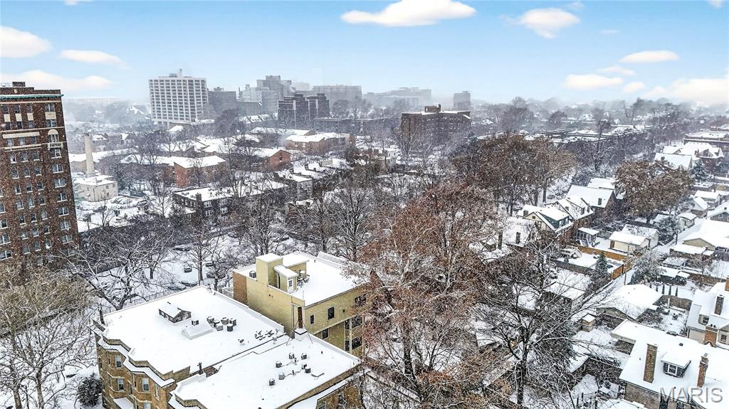 4411 McPherson Avenue Unit: 2