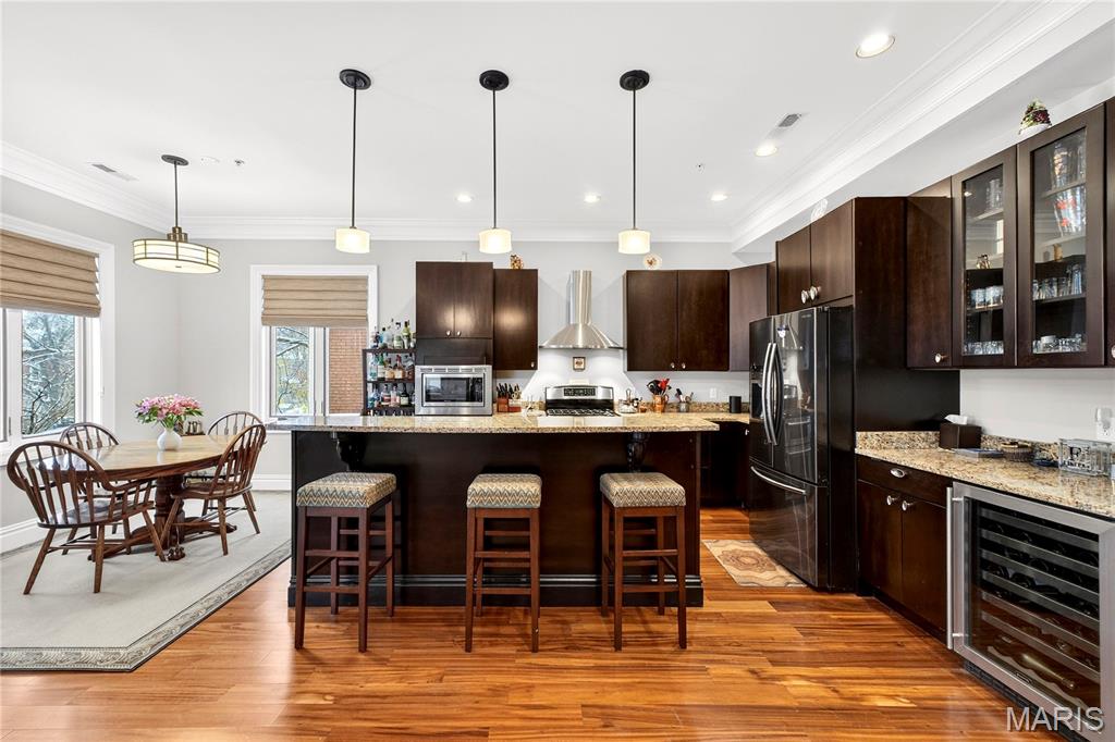 4411 McPherson Avenue Unit: 2