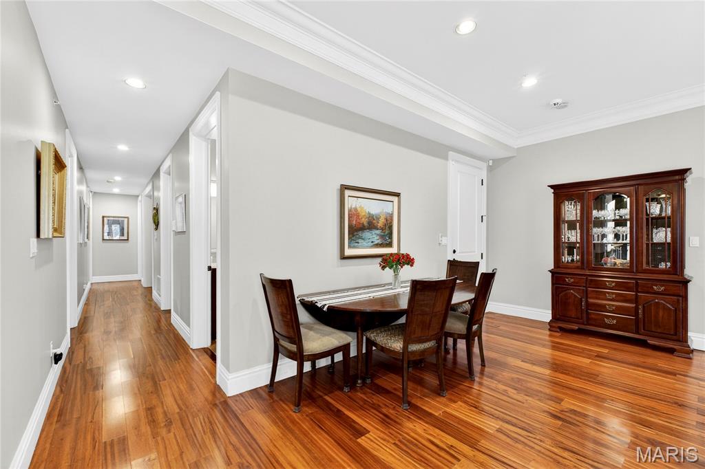 4411 McPherson Avenue Unit: 2