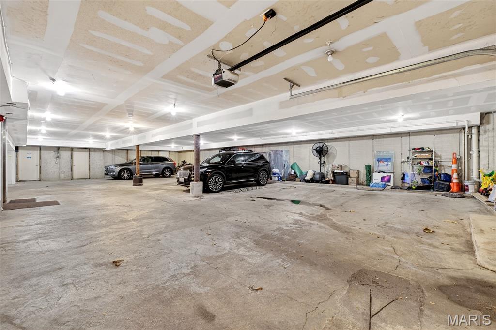 4411 McPherson Avenue Unit: 2