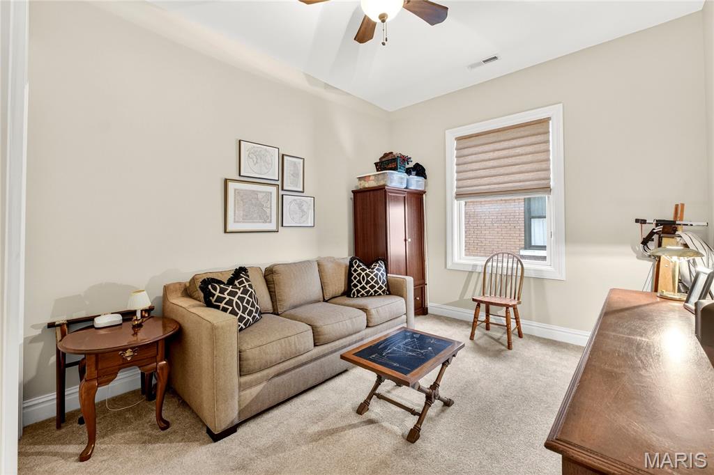 4411 McPherson Avenue Unit: 2